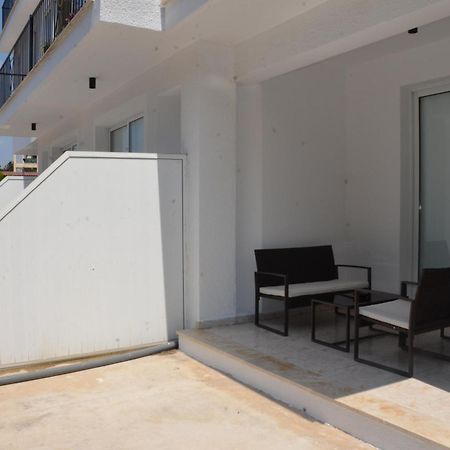 Laertis Apartments - By Imh Travel & Tours Paphos ภายนอก รูปภาพ