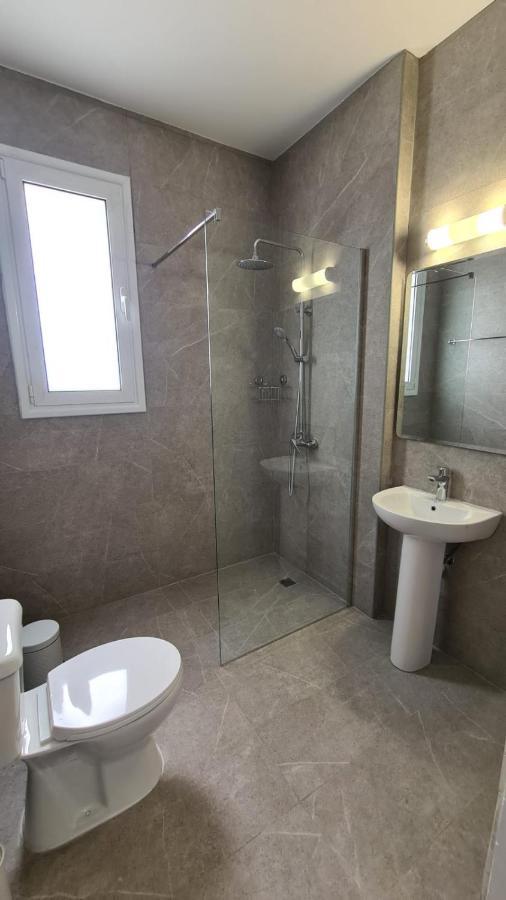 Laertis Apartments - By Imh Travel & Tours Paphos ภายนอก รูปภาพ