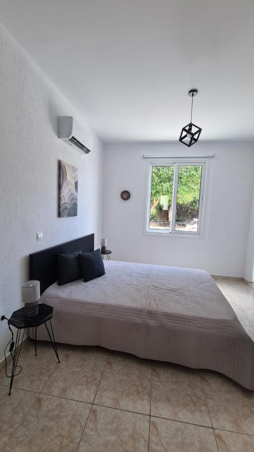 Laertis Apartments - By Imh Travel & Tours Paphos ภายนอก รูปภาพ