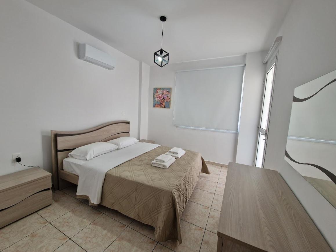 Laertis Apartments - By Imh Travel & Tours Paphos ภายนอก รูปภาพ